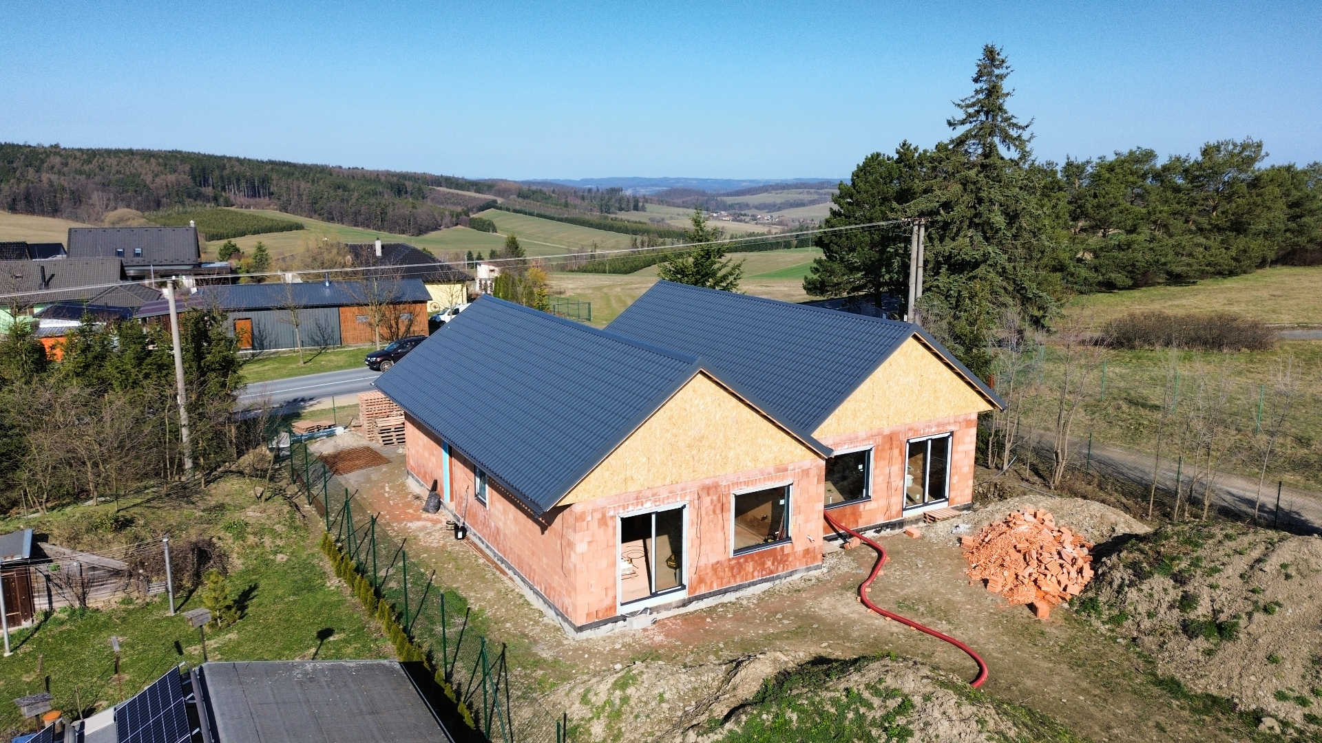 11/2025 Osazení oken a dveří